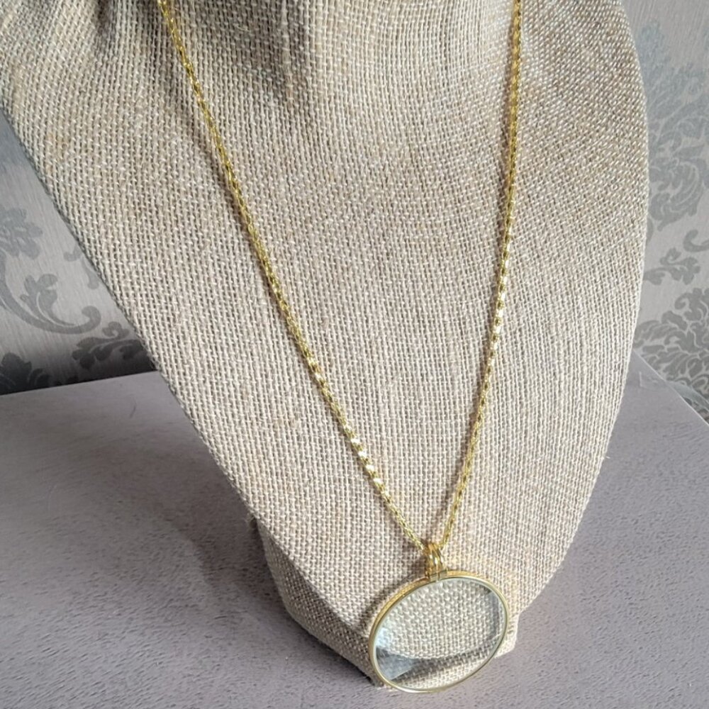 Gold Tone Magnifying Glass Necklace - Picture 3 of 4
